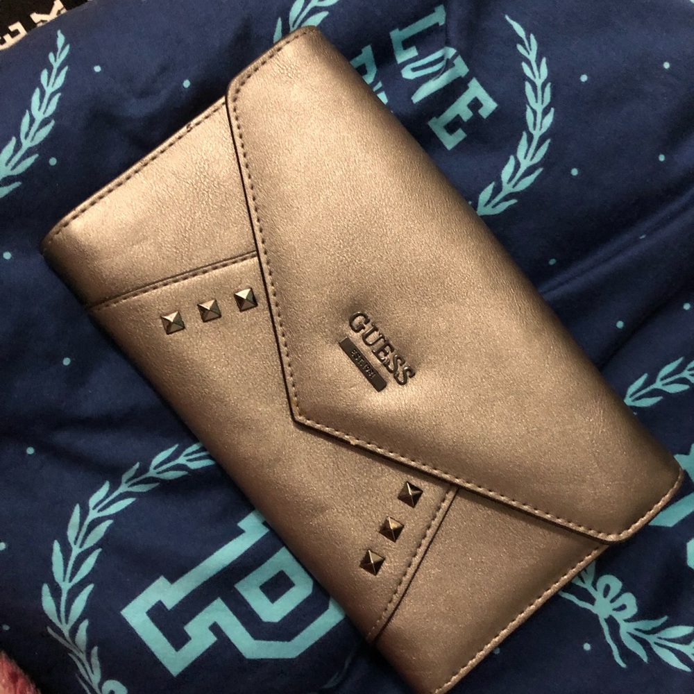 GUESS WALLET